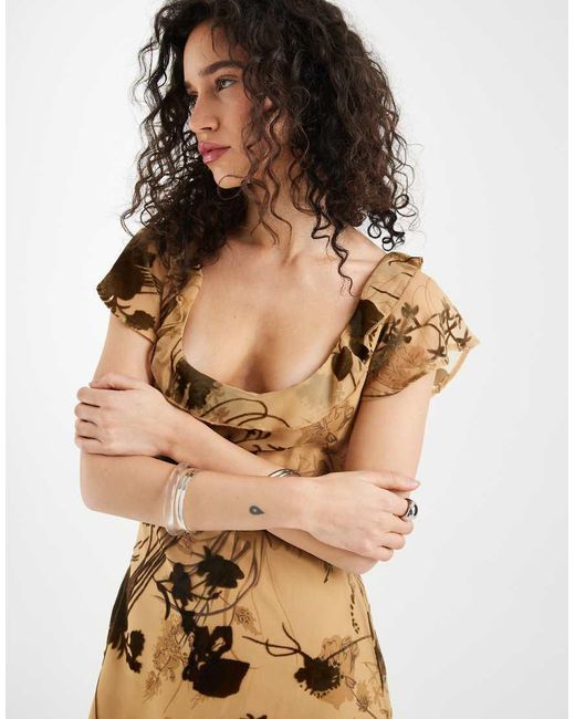 Motel Natural Bhrawa Ruffle Neck Midaxi Dress