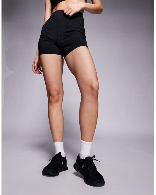 Cloud X 4 di On Shoes in Black
