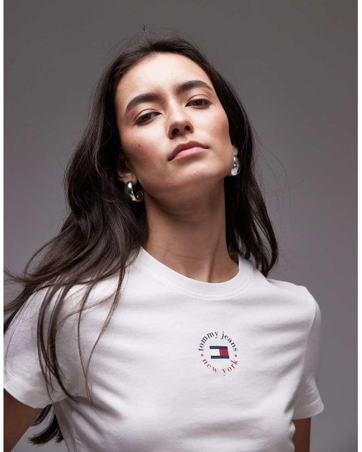 Camiseta Blanco Hueso Con Logo Circular En La Parte Central Del Pecho De Tommy Hilfiger de color Gray