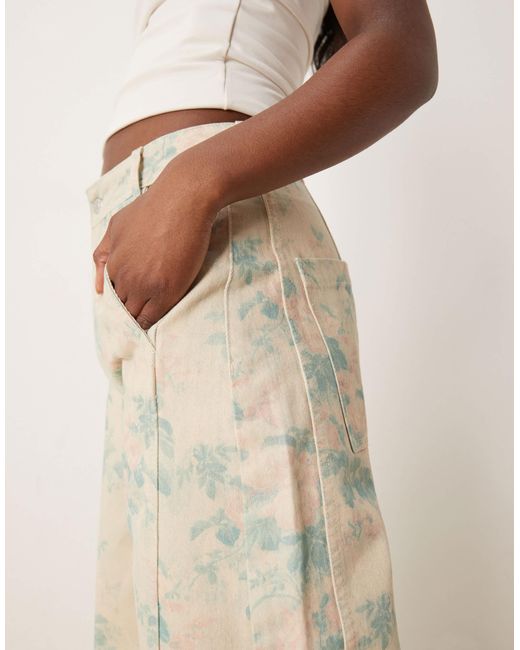 ASOS Natural – barrel-leg-hose mit vintage-blumenmuster und ziernaht