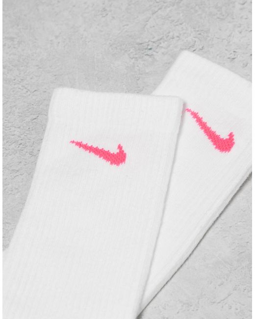 Nike White Everyday Plus Cushioned 3 Pack Crew Socks for men