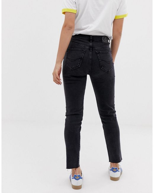 black slim mom jeans