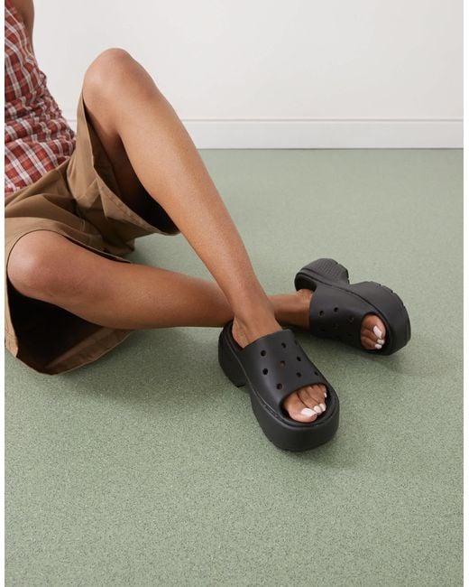 CROCSTM Black Stomp Stacked Sliders
