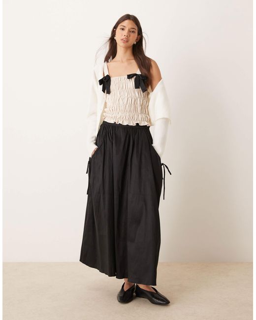Jupe oversize mi-longue en taffetas Glamorous en coloris Natural