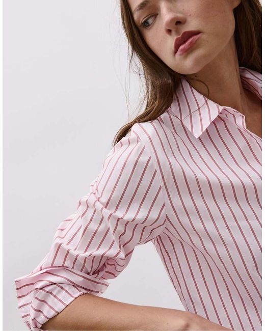Camicia Basic di Stradivarius in Pink