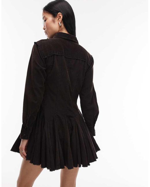 Vestido Camisero Negro Lavado Con Cintura Entallada Y Godets De Pana De ASOS de color Black