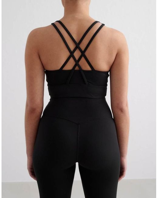 Aim'n Black Sense Sports Bra