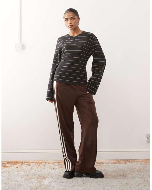 Monki Brown Cinched Waist Long Sleeve Structured Jersey Top