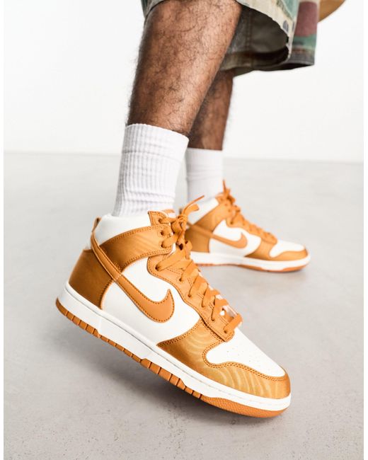 Zapatillas Nike de hombre de color Orange