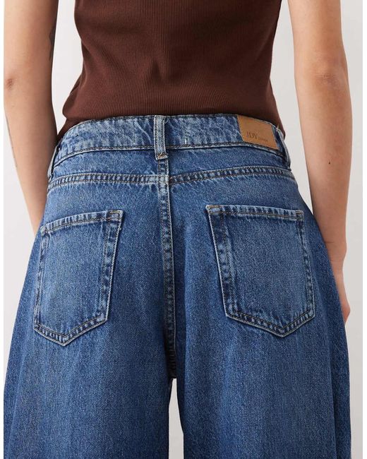 JDY Petite Blue Susie Mid Waist Barrel Leg Jeans