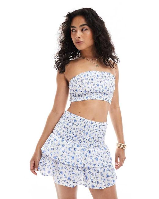 New Look Gesmokte Crop Top Met Fijne Print in het Blue