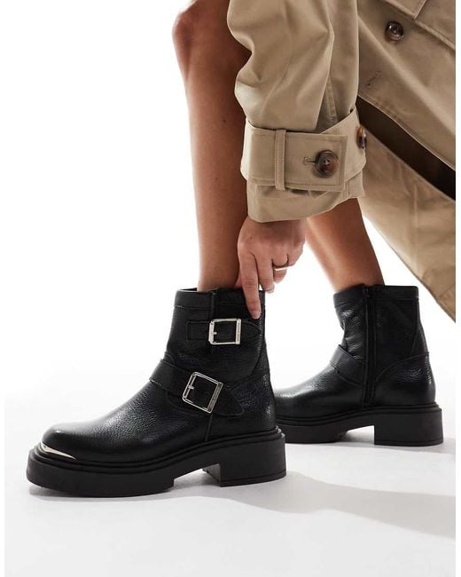 Botines Negros Con Hebilla De Cuero Choice Steve Madden de color Black