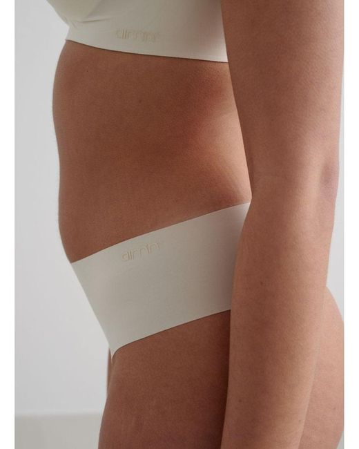 Aim'n White Almond Soft Cheeky Hipster