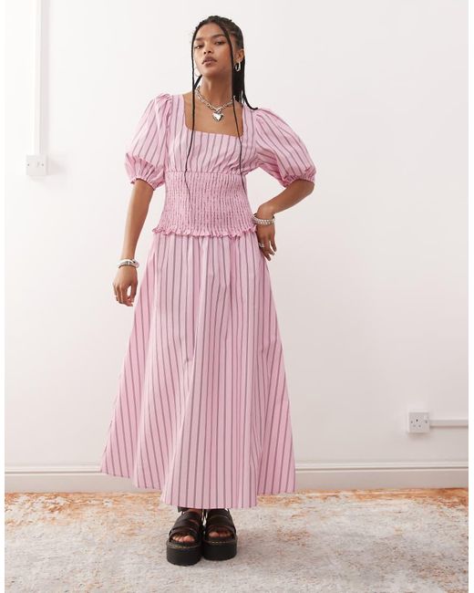 Collusion Gestreepte Maxi Jurk Met Gesmokte Taille in het Pink