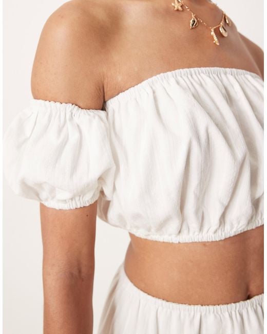 Kaiia Natural – exklusives, gerafftes, bauschiges cropped top aus er baumwolle mit carmen-ausschnitt, kombiteil