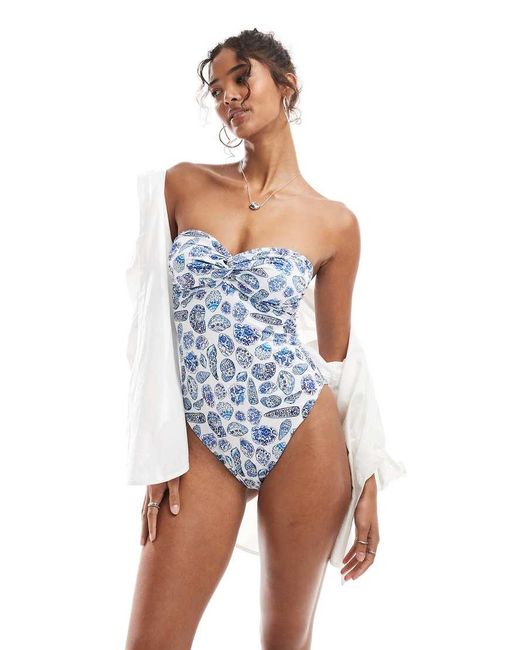 ASOS Shelly in het Blue