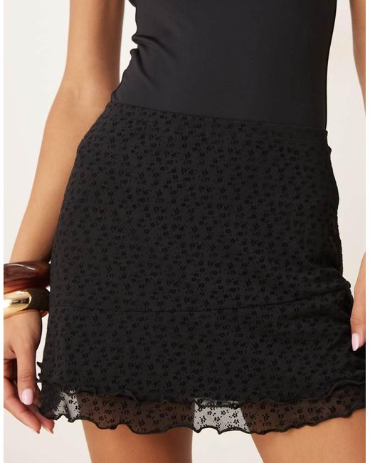 ASOS Mini Rok Van Gebloemd Mesh Met Golvende Zoom in het Natural