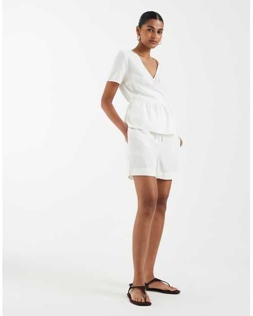 Vero Moda White Linen Touch Tie Waist Papaerbag Shorts Co-ord