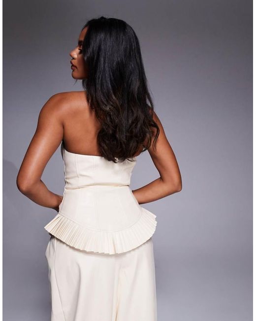 Top Plisado Con Escote Palabra De Honor De Poliuretano De (Parte De Un Conjunto)-Blanco ASOS de color Gray