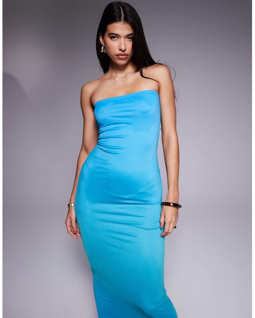 Exclusivité - - robe bandeau longue coupe près du corps en tulle double épaisseur - et vert dégradé Kaiia en coloris Blue