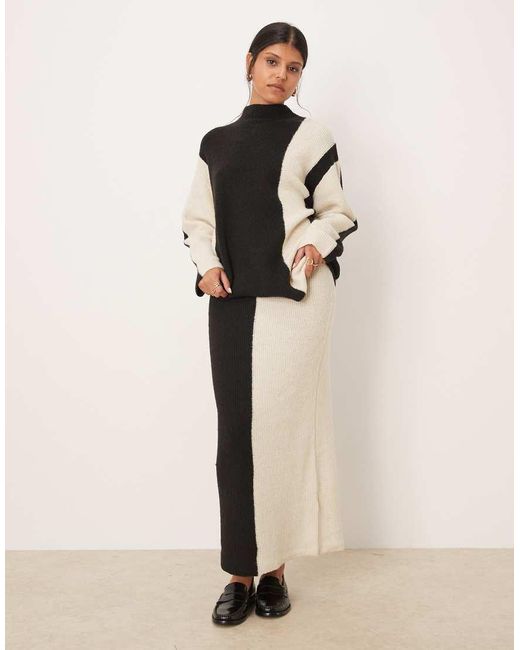 Y.A.S Natural Contrast Knitted Maxi Skirt Co-ord