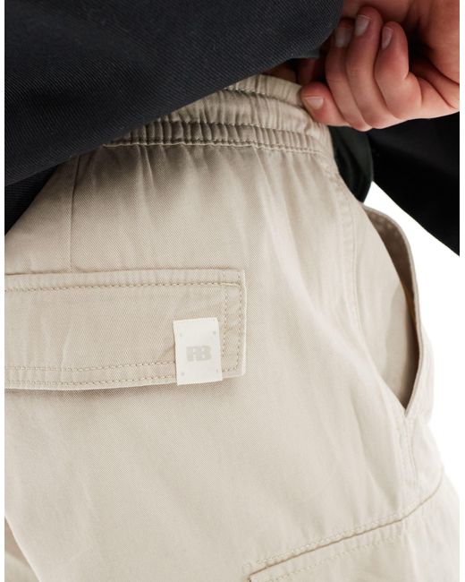 Pantaloncini cargo beige di Pull&Bear in White da Uomo