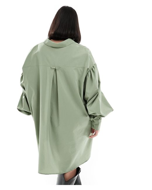 Asos design curve - robe chemise courte coupe boyfriend à manches blousantes - olive ASOS en coloris Green