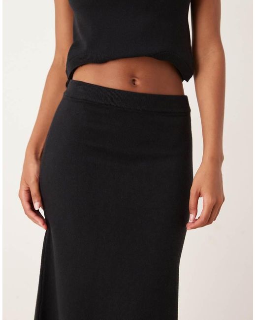 Pretty Lavish Black Knitted Fringe Hem Maxi Skirt Co-Ord