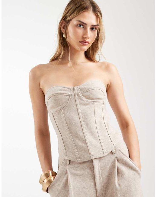 Corsetto A Fascia Color Crema Spazzolato Con Motivo A Spina Di Pesce di ASOS in Gray