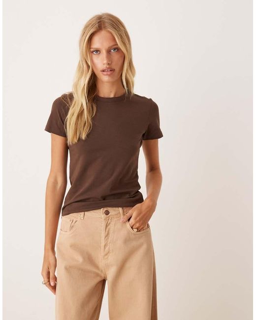 T-Shirt Aderente di JJXX in Brown