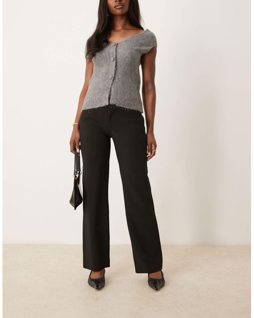 Pantalon droit ajusté Gina Tricot en coloris Natural