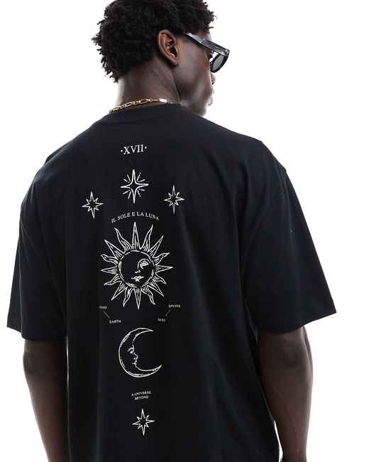 Camiseta negra extragrande con estampado cósmico en la columna ASOS de hombre de color Black