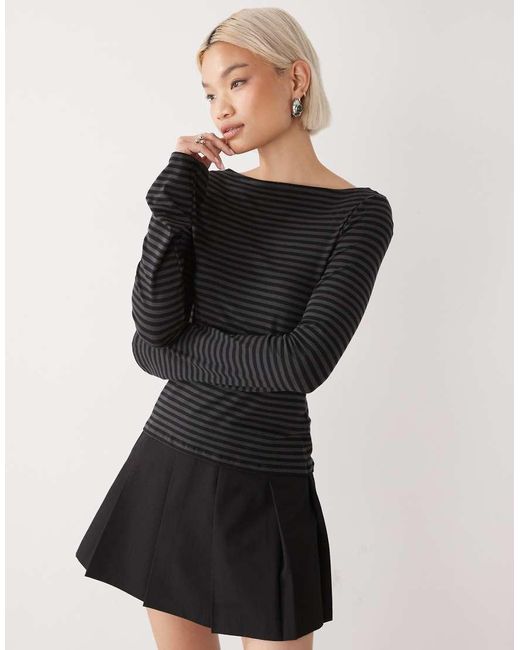 Weekday Annie in het Black