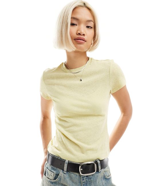 T-shirt ajusté en lin mélangé - pastel Weekday en coloris White