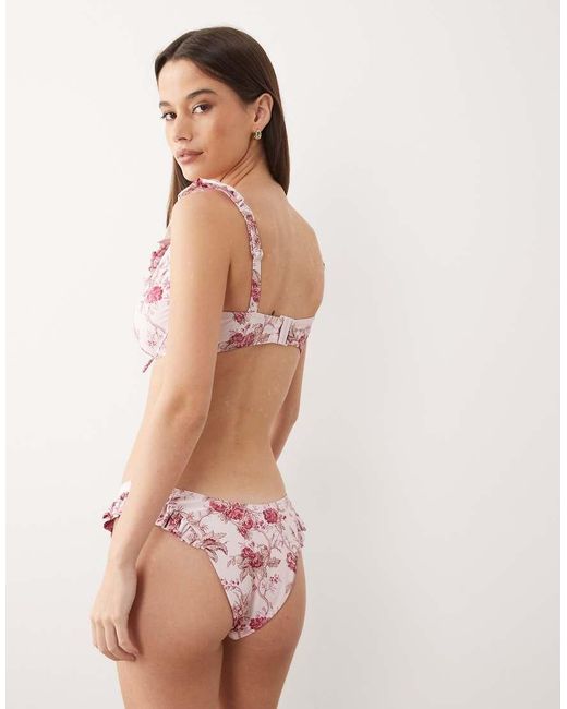Flora di ASOS in Pink