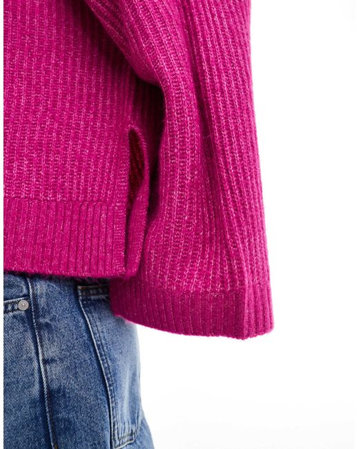 Pull court en maille côtelée duveteuse JJXX en coloris Pink