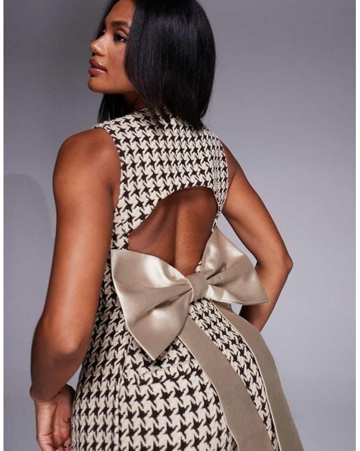 ASOS Bouclé Gilet Met Pied-De-Poule Motief, Versierde Knopen En Strik Aan De Achterkant in het Brown