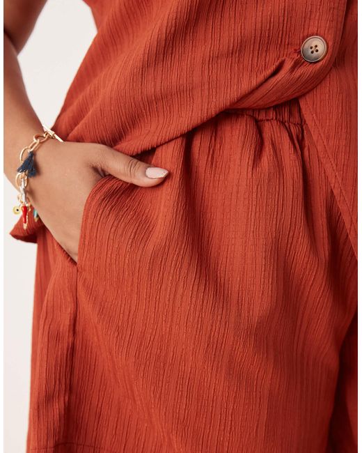 Curve - short d'ensemble froissé à enfiler - rouille ASOS en coloris Red