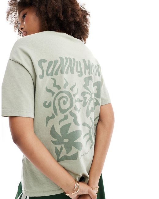 Sunny mood - t-shirt pallido con stampa tono su tono di Pull&Bear in White