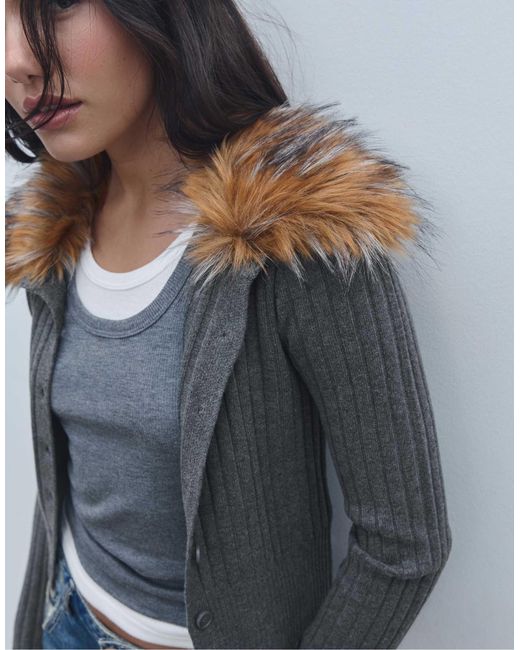 Gilet en maille avec col en fausse fourrure - foncé Stradivarius en coloris Blue