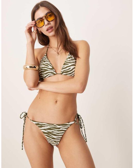 Stradivarius Bikinibroekje Met Zebraprint En Touwtjes in het Natural