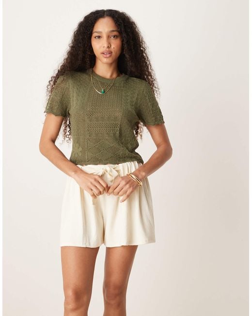 ASOS Green – gestricktes t-shirt mit auffälligem patchwork-muster