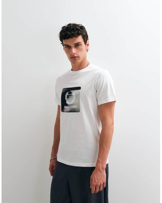 Fred Perry Gray Laurel Wreath Digital Logo T-Shirt for men