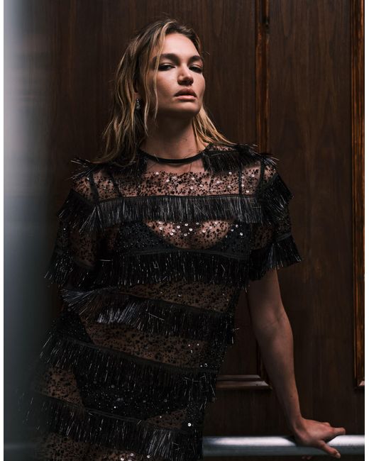 Tana - robe t-shirt courte transparente à rayures ornée Ghospell en coloris Brown