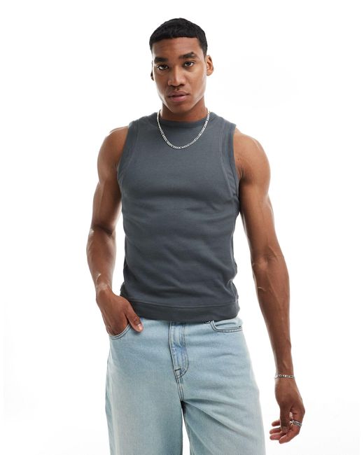 Camiseta gris carbón ajustada sin mangas con detalle ASOS de hombre de color Blue