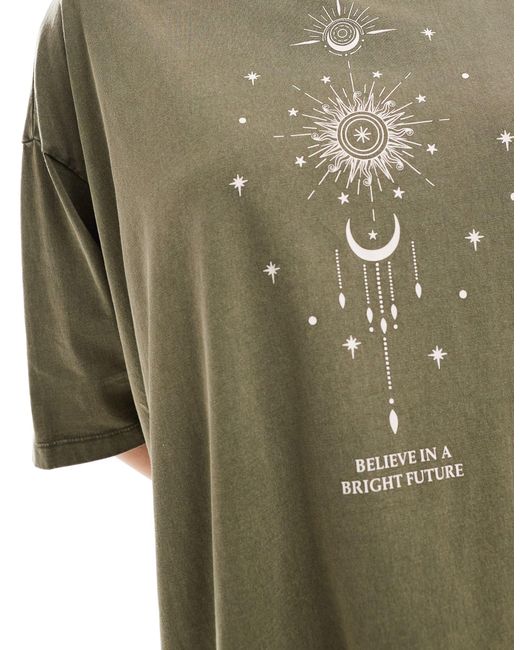 T-shirt oversize à imprimé cosmique - kaki délavé ONLY en coloris Green