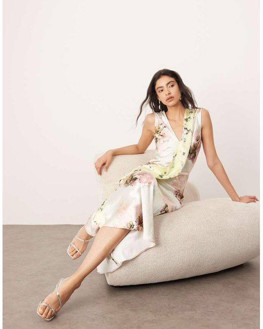 ARRANGE Asymmetrische Maxi Jurk Met Vlakken En Gemengde Bloemenprint in het Natural