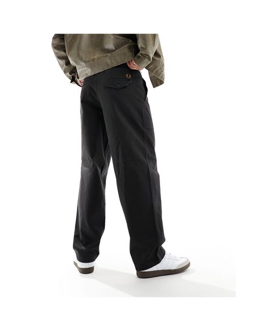 Pantalon style utilitaire à chevrons Fred Perry pour homme en coloris Black