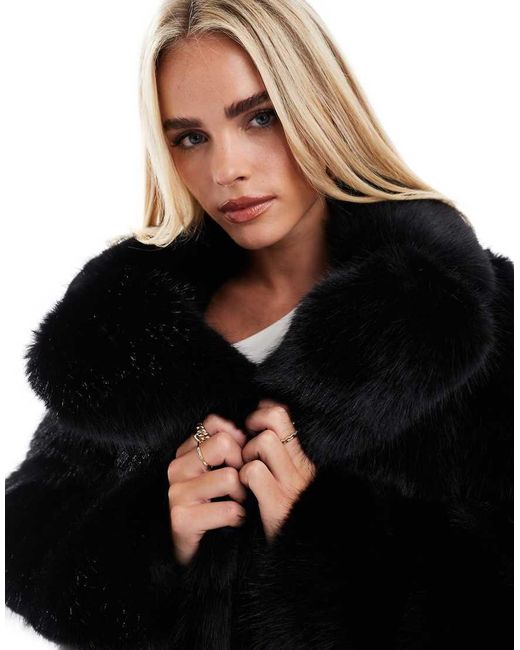 Forever New Lange Jas Van Imitatiebont in het Black