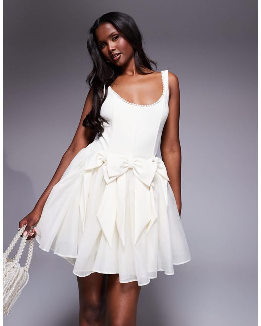 Robe courte ornée ASOS en coloris Purple